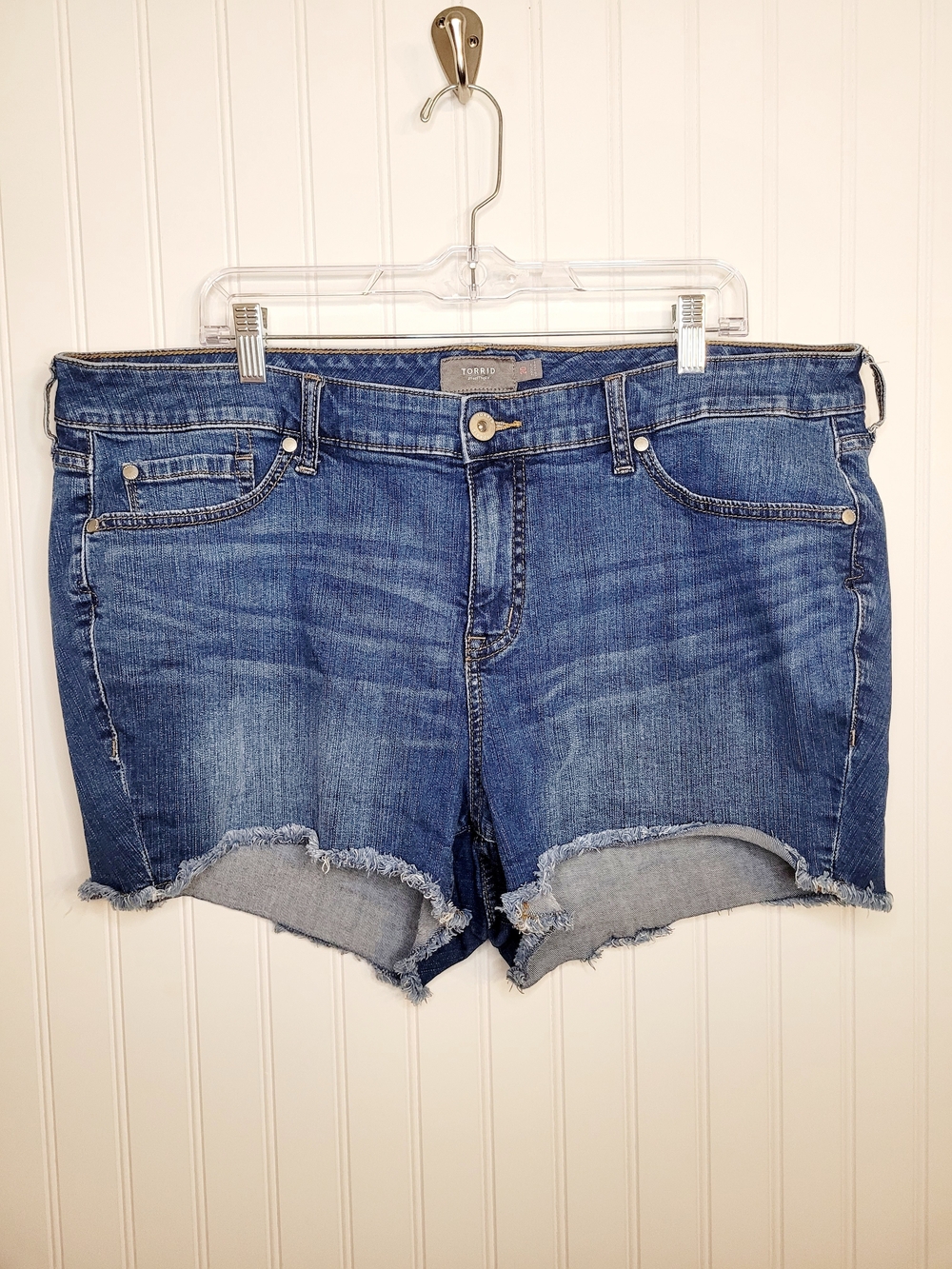 Torrid Blue Denim Jean Shorts Frayed Hem EUC Size 20